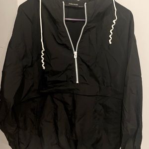 Hooded front pocket Zara windbreaker with drawstring waist